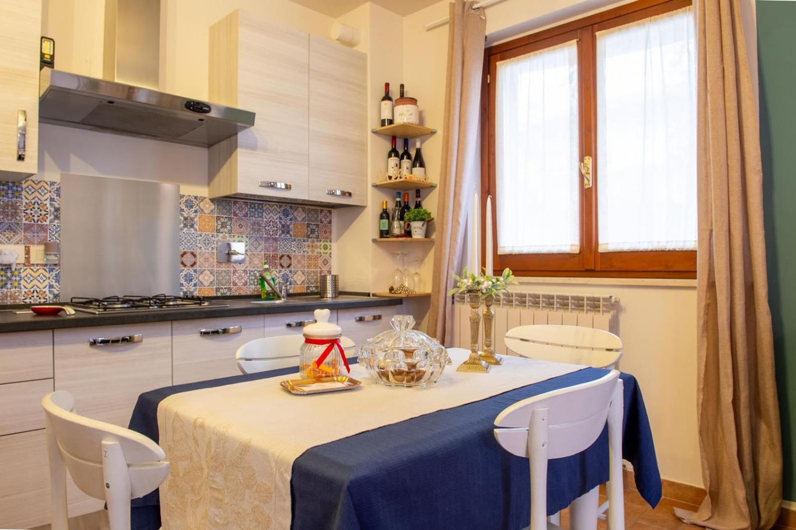 A Casa Di Francesco Apartment ซานตามาเรียเดกลิอันเจลิ ภายนอก รูปภาพ
