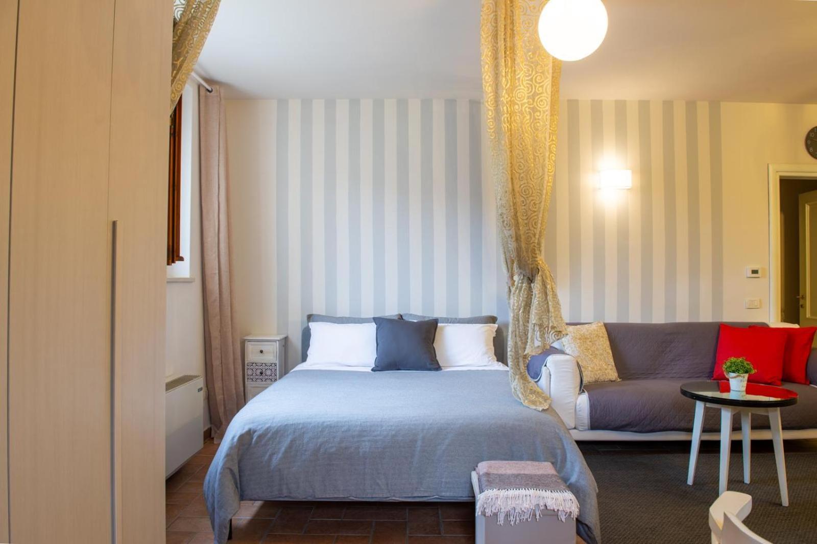 A Casa Di Francesco Apartment ซานตามาเรียเดกลิอันเจลิ ภายนอก รูปภาพ